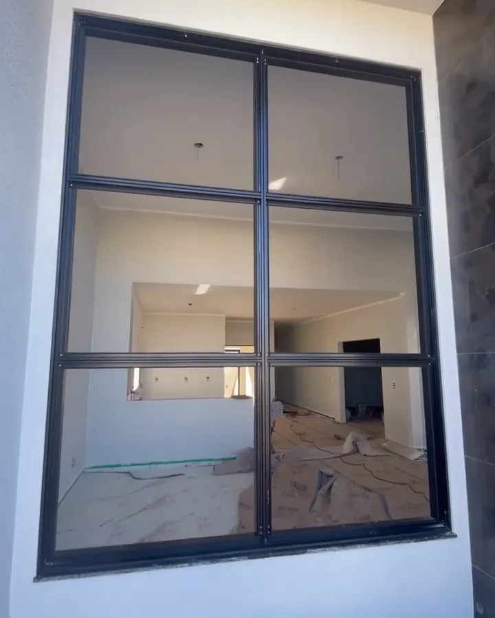 Obra de esquadrias de alumínio na Zona Sul, Barra da Tijuca e Recreio, RJ — All Vidro e Esquadrias
